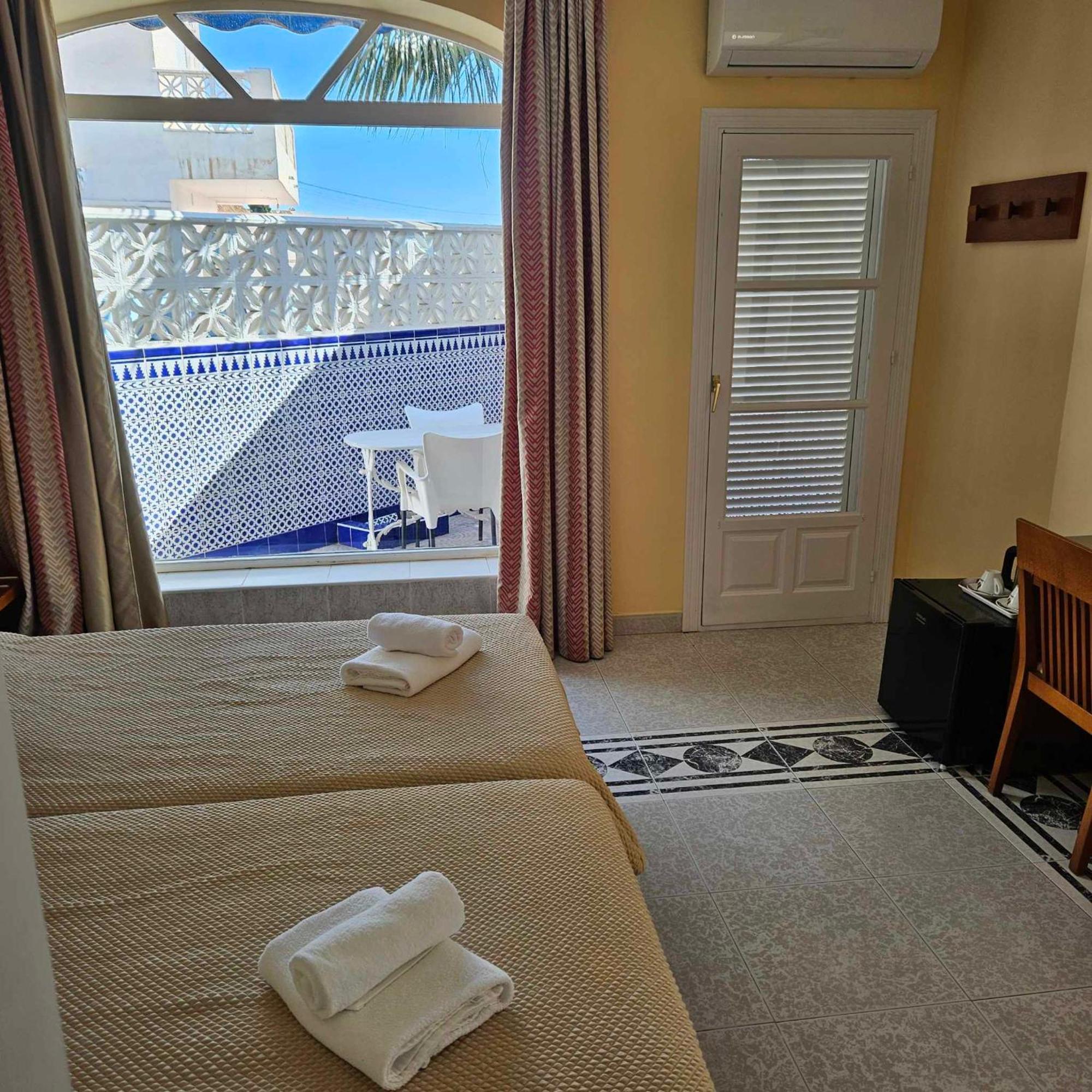 Marazul By Fitzgeralds Hotel Nerja Buitenkant foto